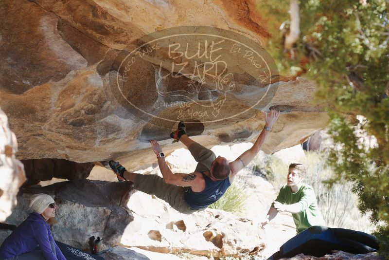 Bouldering in Hueco Tanks on 12/23/2018 with Blue Lizard Climbing and Yoga

Filename: SRM_20181223_1256091.jpg
Aperture: f/4.0
Shutter Speed: 1/320
Body: Canon EOS-1D Mark II
Lens: Canon EF 50mm f/1.8 II