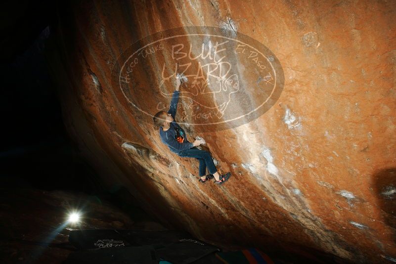 Bouldering in Hueco Tanks on 12/24/2018 with Blue Lizard Climbing and Yoga

Filename: SRM_20181224_1237590.jpg
Aperture: f/8.0
Shutter Speed: 1/250
Body: Canon EOS-1D Mark II
Lens: Canon EF 16-35mm f/2.8 L