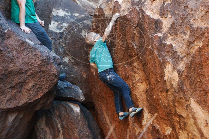Bouldering in Hueco Tanks on 12/24/2018 with Blue Lizard Climbing and Yoga
Filename: SRM_20181224_1629131.jpg
Aperture: f/2.8
Shutter Speed: 1/200
Body: Canon EOS-1D Mark II
Lens: Canon EF 50mm f/1.8 II