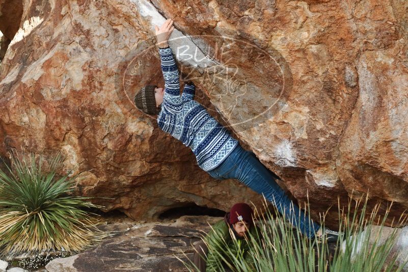 Bouldering in Hueco Tanks on 12/30/2018 with Blue Lizard Climbing and Yoga

Filename: SRM_20181230_1546081.jpg
Aperture: f/3.5
Shutter Speed: 1/320
Body: Canon EOS-1D Mark II
Lens: Canon EF 50mm f/1.8 II