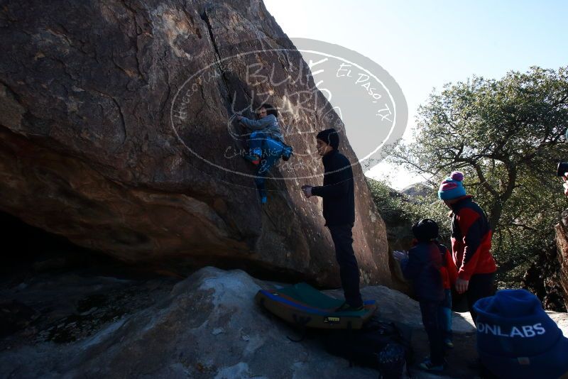 Bouldering in Hueco Tanks on 01/01/2019 with Blue Lizard Climbing and Yoga

Filename: SRM_20190101_1227040.jpg
Aperture: f/7.1
Shutter Speed: 1/250
Body: Canon EOS-1D Mark II
Lens: Canon EF 16-35mm f/2.8 L