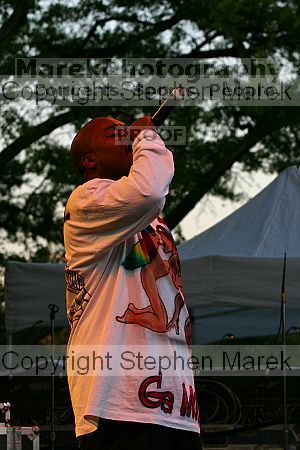 Bubba Sparxx opens for Fuel at Sting Break 2004.

Filename: img_4619_std.jpg
Aperture: f/7.1
Shutter Speed: 1/250
Body: Canon EOS DIGITAL REBEL
Lens: Canon EF 80-200mm f/2.8 L