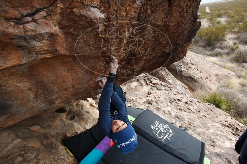 Bouldering in Hueco Tanks on 01/02/2019 with Blue Lizard Climbing and Yoga

Filename: SRM_20190102_1433340.jpg
Aperture: f/6.3
Shutter Speed: 1/320
Body: Canon EOS-1D Mark II
Lens: Canon EF 16-35mm f/2.8 L