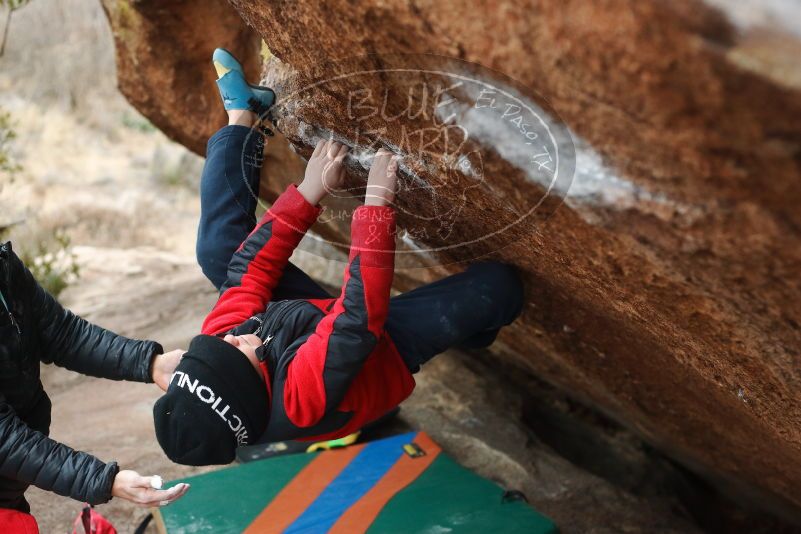 Bouldering in Hueco Tanks on 01/02/2019 with Blue Lizard Climbing and Yoga

Filename: SRM_20190102_1716040.jpg
Aperture: f/3.5
Shutter Speed: 1/250
Body: Canon EOS-1D Mark II
Lens: Canon EF 50mm f/1.8 II