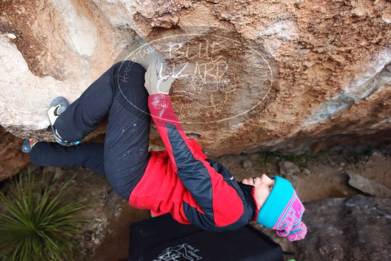 Bouldering in Hueco Tanks on 01/01/2019 with Blue Lizard Climbing and Yoga

Filename: SRM_20190101_1103260.jpg
Aperture: f/4.0
Shutter Speed: 1/250
Body: Canon EOS-1D Mark II
Lens: Canon EF 16-35mm f/2.8 L
