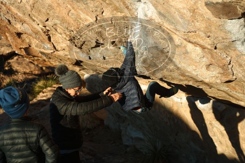 Bouldering in Hueco Tanks on 01/01/2019 with Blue Lizard Climbing and Yoga

Filename: SRM_20190101_1726160.jpg
Aperture: f/4.0
Shutter Speed: 1/400
Body: Canon EOS-1D Mark II
Lens: Canon EF 50mm f/1.8 II