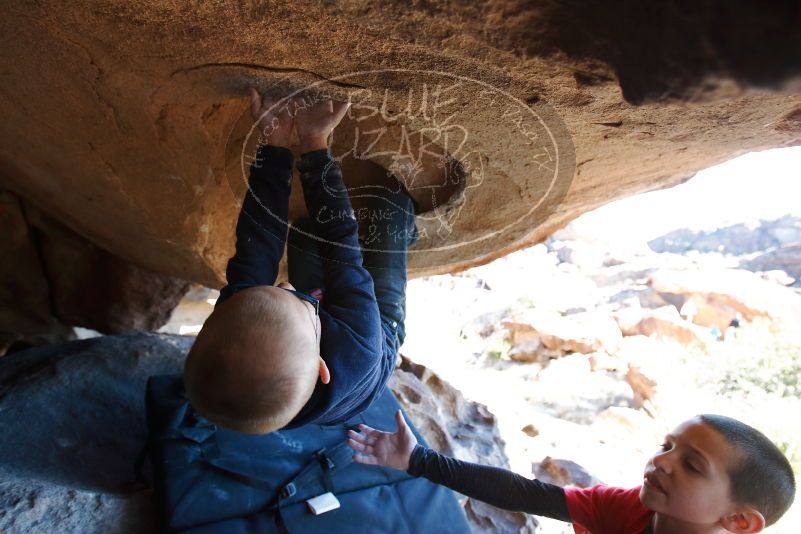 Bouldering in Hueco Tanks on 12/31/2018 with Blue Lizard Climbing and Yoga

Filename: SRM_20181231_1544031.jpg
Aperture: f/4.0
Shutter Speed: 1/250
Body: Canon EOS-1D Mark II
Lens: Canon EF 16-35mm f/2.8 L