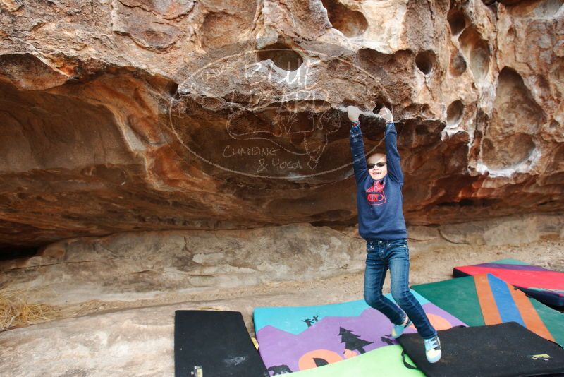 Bouldering in Hueco Tanks on 12/28/2018 with Blue Lizard Climbing and Yoga

Filename: SRM_20181228_0956340.jpg
Aperture: f/4.0
Shutter Speed: 1/200
Body: Canon EOS-1D Mark II
Lens: Canon EF 16-35mm f/2.8 L