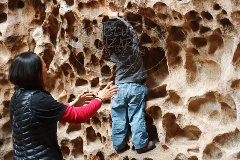 Bouldering in Hueco Tanks on 01/06/2019 with Blue Lizard Climbing and Yoga

Filename: SRM_20190106_1147590.jpg
Aperture: f/2.8
Shutter Speed: 1/100
Body: Canon EOS-1D Mark II
Lens: Canon EF 50mm f/1.8 II