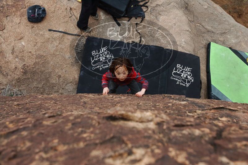 Bouldering in Hueco Tanks on 01/06/2019 with Blue Lizard Climbing and Yoga

Filename: SRM_20190106_1506080.jpg
Aperture: f/4.0
Shutter Speed: 1/500
Body: Canon EOS-1D Mark II
Lens: Canon EF 16-35mm f/2.8 L