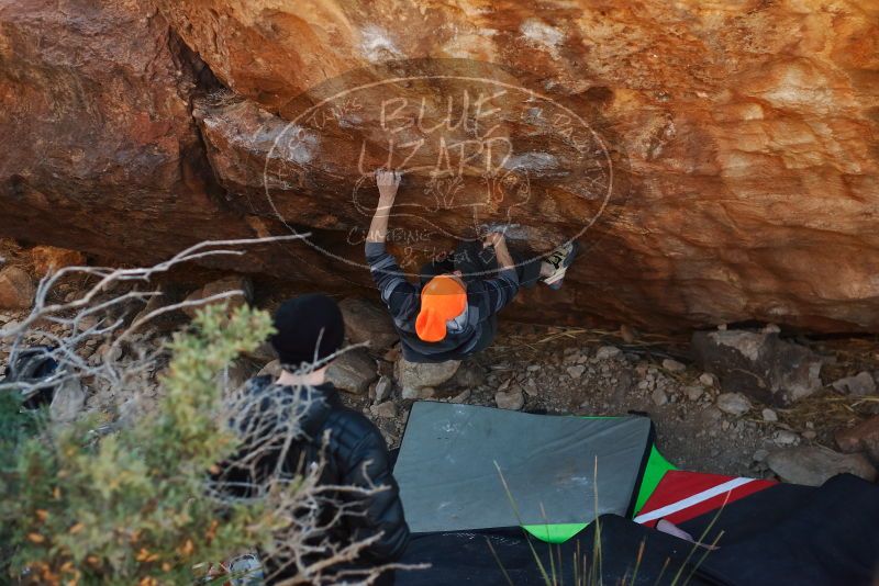 Bouldering in Hueco Tanks on 01/14/2019 with Blue Lizard Climbing and Yoga

Filename: SRM_20190114_1115160.jpg
Aperture: f/2.8
Shutter Speed: 1/250
Body: Canon EOS-1D Mark II
Lens: Canon EF 50mm f/1.8 II