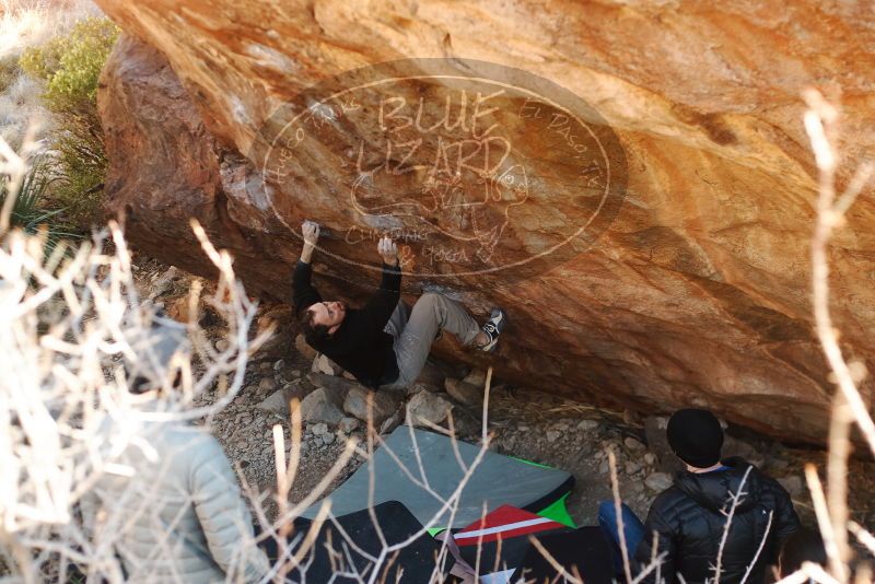 Bouldering in Hueco Tanks on 01/14/2019 with Blue Lizard Climbing and Yoga

Filename: SRM_20190114_1118130.jpg
Aperture: f/2.8
Shutter Speed: 1/250
Body: Canon EOS-1D Mark II
Lens: Canon EF 50mm f/1.8 II