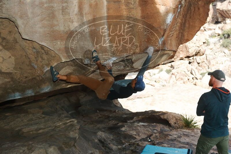 Bouldering in Hueco Tanks on 01/20/2019 with Blue Lizard Climbing and Yoga

Filename: SRM_20190120_1451060.jpg
Aperture: f/6.3
Shutter Speed: 1/250
Body: Canon EOS-1D Mark II
Lens: Canon EF 50mm f/1.8 II