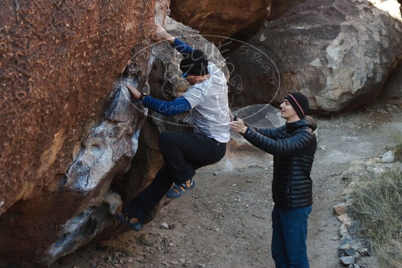 Bouldering in Hueco Tanks on 01/26/2019 with Blue Lizard Climbing and Yoga

Filename: SRM_20190126_1020340.jpg
Aperture: f/4.0
Shutter Speed: 1/250
Body: Canon EOS-1D Mark II
Lens: Canon EF 50mm f/1.8 II
