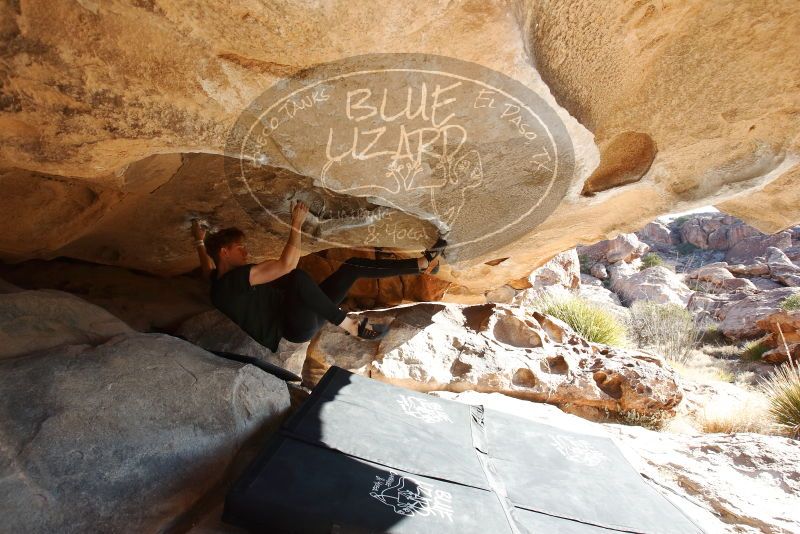 Bouldering in Hueco Tanks on 01/27/2019 with Blue Lizard Climbing and Yoga

Filename: SRM_20190127_1010570.jpg
Aperture: f/5.6
Shutter Speed: 1/250
Body: Canon EOS-1D Mark II
Lens: Canon EF 16-35mm f/2.8 L