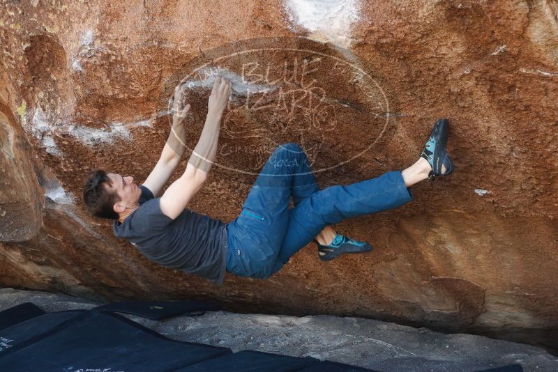 Bouldering in Hueco Tanks on 01/27/2019 with Blue Lizard Climbing and Yoga

Filename: SRM_20190127_1202000.jpg
Aperture: f/2.8
Shutter Speed: 1/400
Body: Canon EOS-1D Mark II
Lens: Canon EF 50mm f/1.8 II