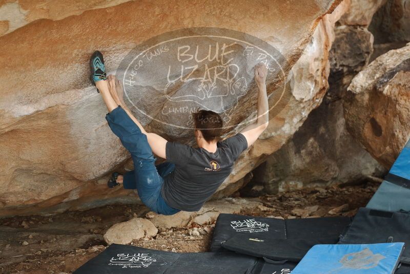 Bouldering in Hueco Tanks on 01/27/2019 with Blue Lizard Climbing and Yoga

Filename: SRM_20190127_1422300.jpg
Aperture: f/4.0
Shutter Speed: 1/500
Body: Canon EOS-1D Mark II
Lens: Canon EF 50mm f/1.8 II