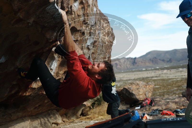 Bouldering in Hueco Tanks on 02/03/2019 with Blue Lizard Climbing and Yoga

Filename: SRM_20190203_1124500.jpg
Aperture: f/4.0
Shutter Speed: 1/800
Body: Canon EOS-1D Mark II
Lens: Canon EF 50mm f/1.8 II