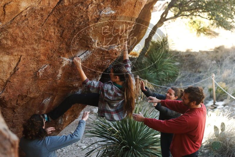 Bouldering in Hueco Tanks on 02/03/2019 with Blue Lizard Climbing and Yoga

Filename: SRM_20190203_1306540.jpg
Aperture: f/3.5
Shutter Speed: 1/250
Body: Canon EOS-1D Mark II
Lens: Canon EF 50mm f/1.8 II