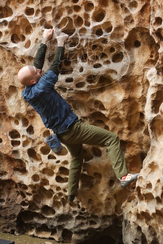Bouldering in Hueco Tanks on 02/02/2019 with Blue Lizard Climbing and Yoga

Filename: SRM_20190202_1455170.jpg
Aperture: f/3.2
Shutter Speed: 1/200
Body: Canon EOS-1D Mark II
Lens: Canon EF 50mm f/1.8 II