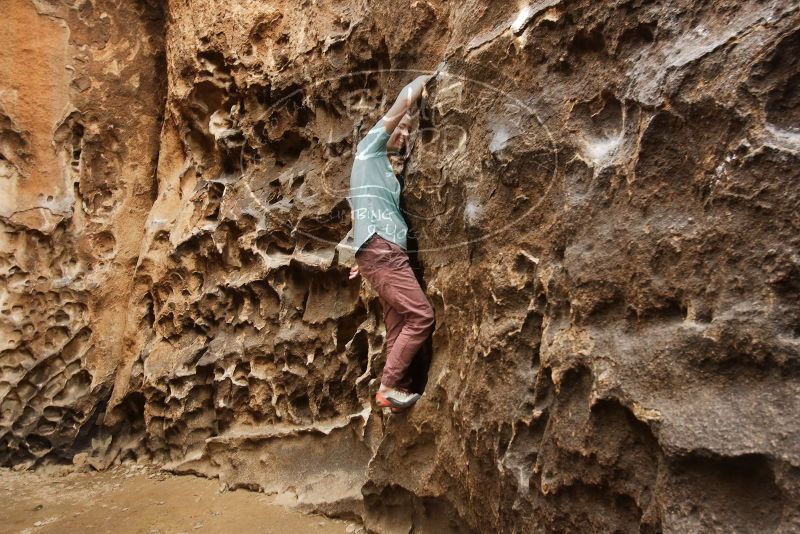 Bouldering in Hueco Tanks on 02/02/2019 with Blue Lizard Climbing and Yoga

Filename: SRM_20190202_1519460.jpg
Aperture: f/5.6
Shutter Speed: 1/80
Body: Canon EOS-1D Mark II
Lens: Canon EF 16-35mm f/2.8 L