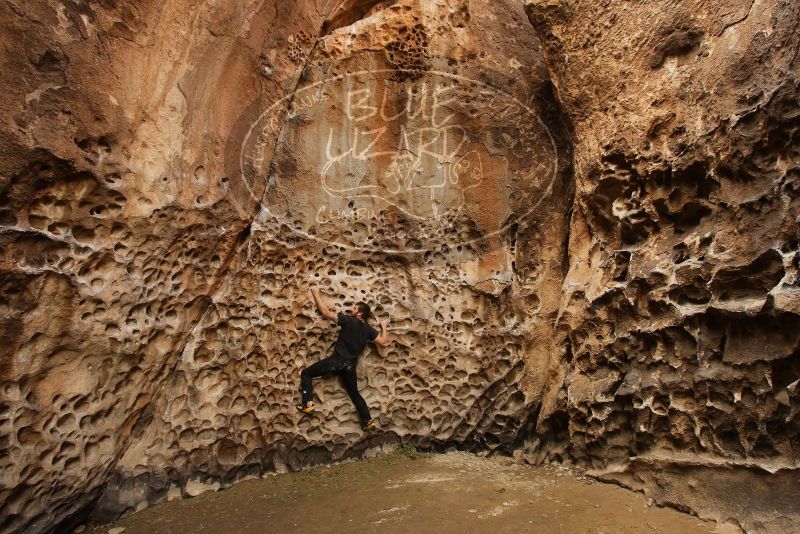 Bouldering in Hueco Tanks on 02/02/2019 with Blue Lizard Climbing and Yoga

Filename: SRM_20190202_1524240.jpg
Aperture: f/5.6
Shutter Speed: 1/125
Body: Canon EOS-1D Mark II
Lens: Canon EF 16-35mm f/2.8 L