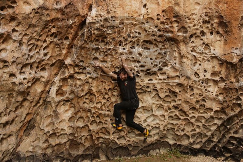 Bouldering in Hueco Tanks on 02/02/2019 with Blue Lizard Climbing and Yoga

Filename: SRM_20190202_1524340.jpg
Aperture: f/5.6
Shutter Speed: 1/125
Body: Canon EOS-1D Mark II
Lens: Canon EF 16-35mm f/2.8 L