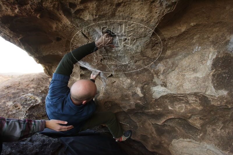 Bouldering in Hueco Tanks on 02/02/2019 with Blue Lizard Climbing and Yoga

Filename: SRM_20190202_1654230.jpg
Aperture: f/5.6
Shutter Speed: 1/250
Body: Canon EOS-1D Mark II
Lens: Canon EF 16-35mm f/2.8 L