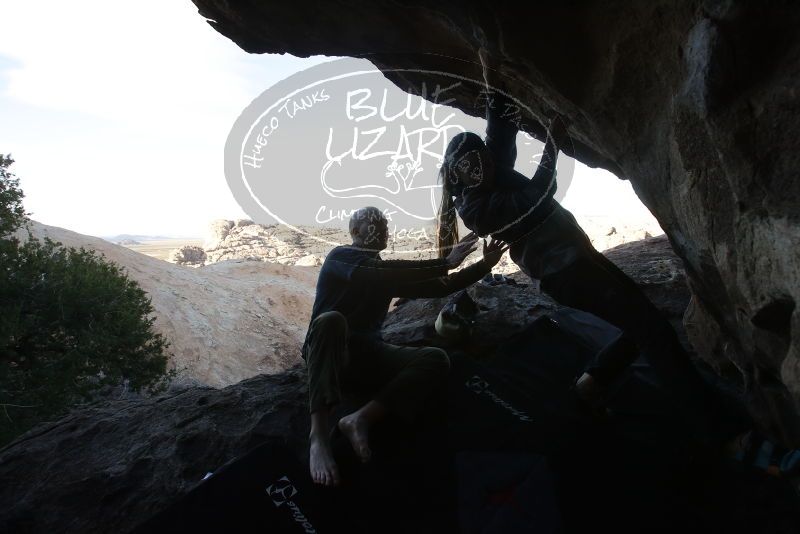 Bouldering in Hueco Tanks on 02/02/2019 with Blue Lizard Climbing and Yoga

Filename: SRM_20190202_1713570.jpg
Aperture: f/7.1
Shutter Speed: 1/250
Body: Canon EOS-1D Mark II
Lens: Canon EF 16-35mm f/2.8 L