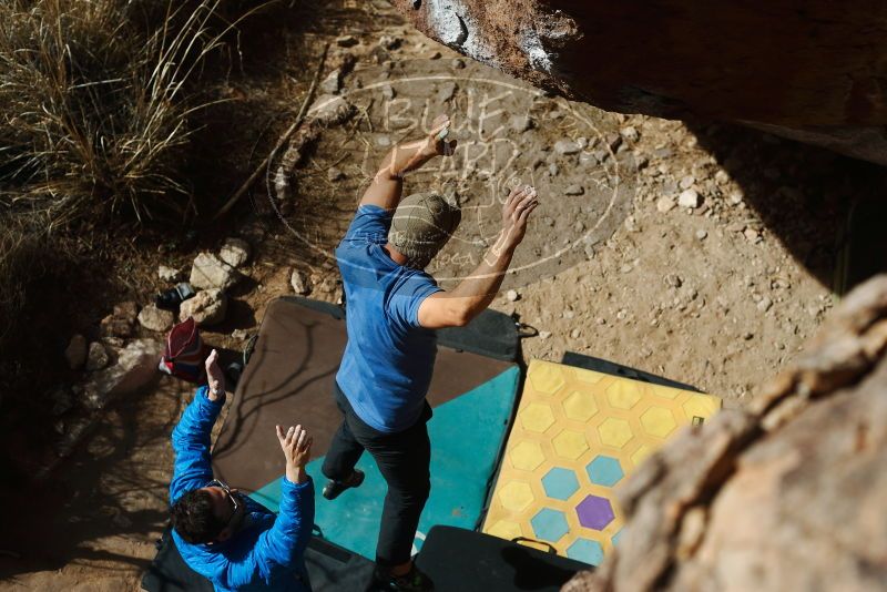 Bouldering in Hueco Tanks on 02/09/2019 with Blue Lizard Climbing and Yoga

Filename: SRM_20190209_1239540.jpg
Aperture: f/4.0
Shutter Speed: 1/2000
Body: Canon EOS-1D Mark II
Lens: Canon EF 50mm f/1.8 II
