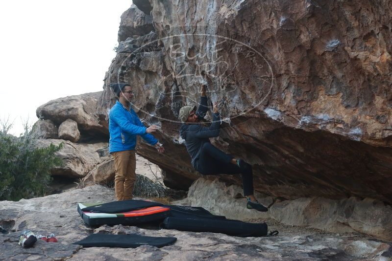 Bouldering in Hueco Tanks on 02/09/2019 with Blue Lizard Climbing and Yoga

Filename: SRM_20190209_1813220.jpg
Aperture: f/4.5
Shutter Speed: 1/250
Body: Canon EOS-1D Mark II
Lens: Canon EF 50mm f/1.8 II