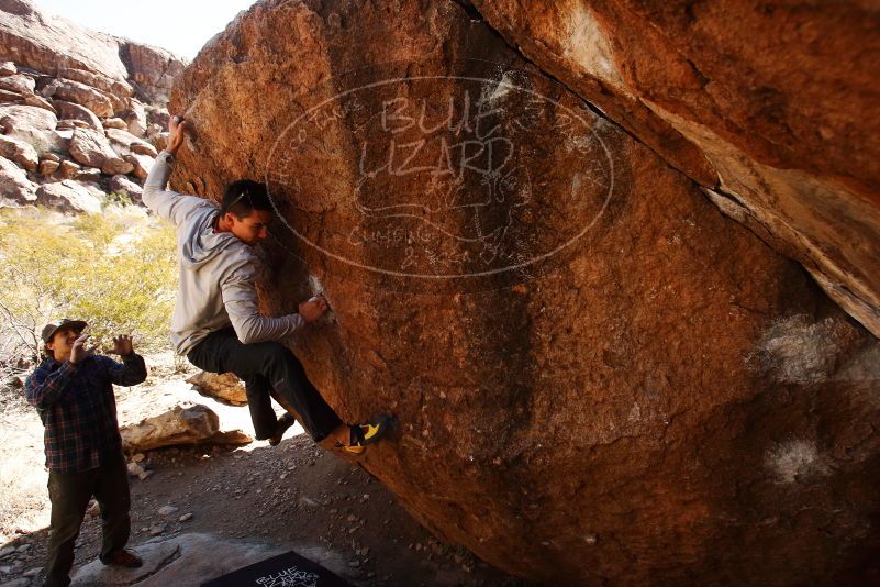 Bouldering in Hueco Tanks on 02/17/2019 with Blue Lizard Climbing and Yoga

Filename: SRM_20190217_1151230.jpg
Aperture: f/5.6
Shutter Speed: 1/640
Body: Canon EOS-1D Mark II
Lens: Canon EF 16-35mm f/2.8 L