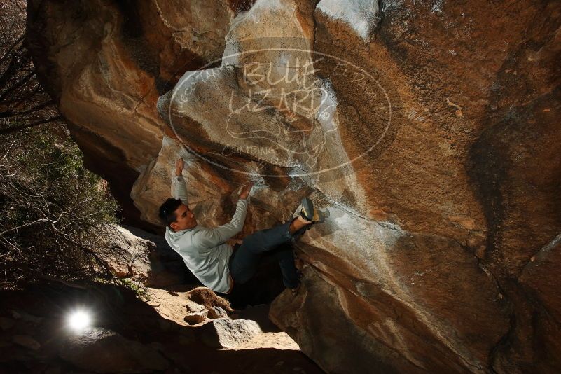 Bouldering in Hueco Tanks on 02/17/2019 with Blue Lizard Climbing and Yoga

Filename: SRM_20190217_1509410.jpg
Aperture: f/8.0
Shutter Speed: 1/250
Body: Canon EOS-1D Mark II
Lens: Canon EF 16-35mm f/2.8 L