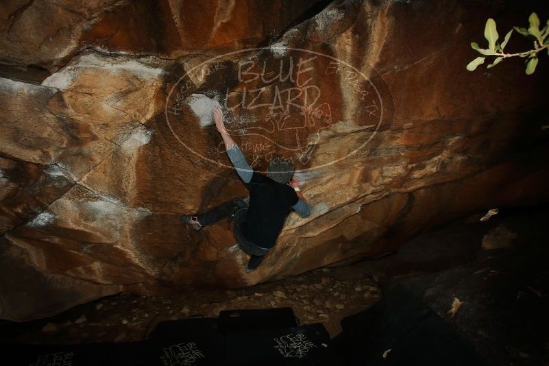 Bouldering in Hueco Tanks on 02/17/2019 with Blue Lizard Climbing and Yoga
Filename: SRM_20190217_1530400.jpg
Aperture: f/8.0
Shutter Speed: 1/250
Body: Canon EOS-1D Mark II
Lens: Canon EF 16-35mm f/2.8 L