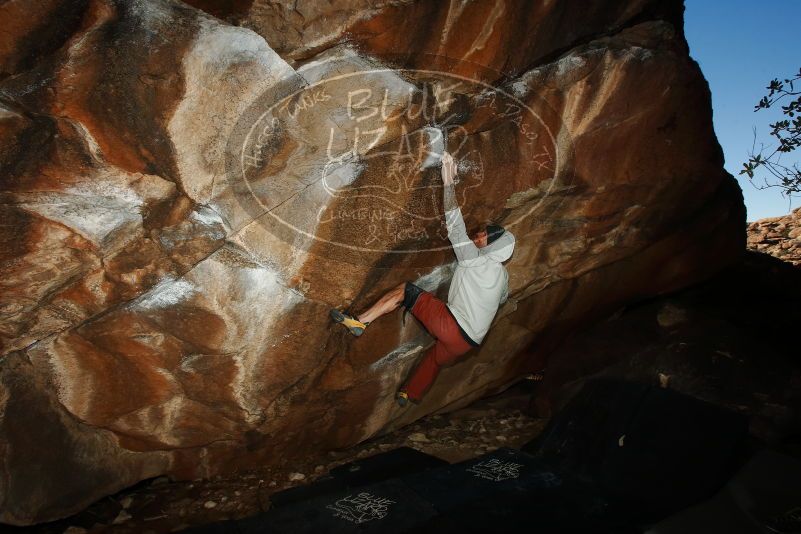 Bouldering in Hueco Tanks on 02/17/2019 with Blue Lizard Climbing and Yoga

Filename: SRM_20190217_1551350.jpg
Aperture: f/8.0
Shutter Speed: 1/250
Body: Canon EOS-1D Mark II
Lens: Canon EF 16-35mm f/2.8 L