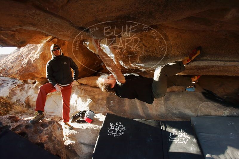 Bouldering in Hueco Tanks on 02/17/2019 with Blue Lizard Climbing and Yoga

Filename: SRM_20190217_1742110.jpg
Aperture: f/4.0
Shutter Speed: 1/250
Body: Canon EOS-1D Mark II
Lens: Canon EF 16-35mm f/2.8 L
