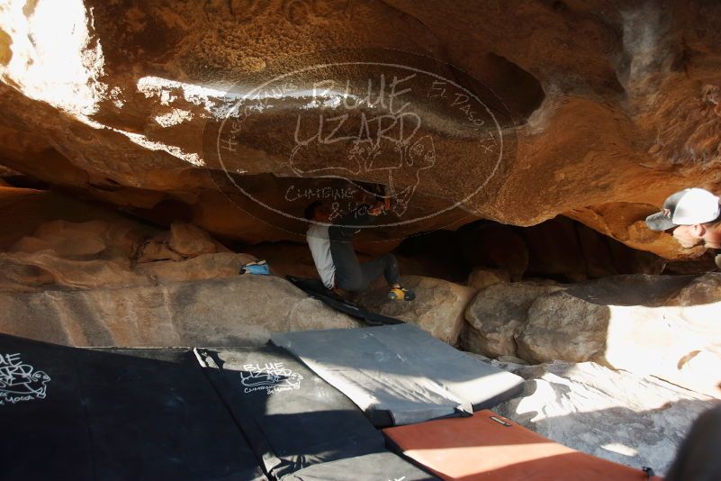 Bouldering in Hueco Tanks on 02/17/2019 with Blue Lizard Climbing and Yoga

Filename: SRM_20190217_1744110.jpg
Aperture: f/4.0
Shutter Speed: 1/250
Body: Canon EOS-1D Mark II
Lens: Canon EF 16-35mm f/2.8 L