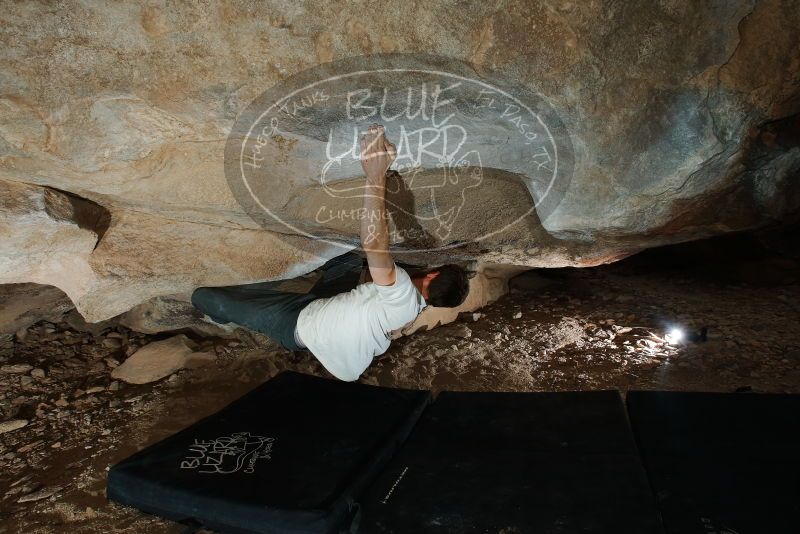Bouldering in Hueco Tanks on 03/02/2019 with Blue Lizard Climbing and Yoga

Filename: SRM_20190302_1255540.jpg
Aperture: f/8.0
Shutter Speed: 1/250
Body: Canon EOS-1D Mark II
Lens: Canon EF 16-35mm f/2.8 L