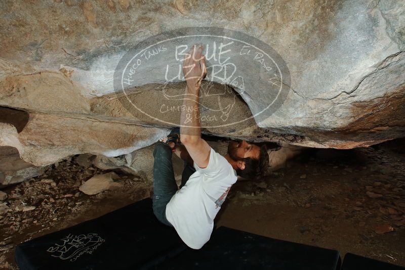 Bouldering in Hueco Tanks on 03/02/2019 with Blue Lizard Climbing and Yoga

Filename: SRM_20190302_1317150.jpg
Aperture: f/8.0
Shutter Speed: 1/250
Body: Canon EOS-1D Mark II
Lens: Canon EF 16-35mm f/2.8 L