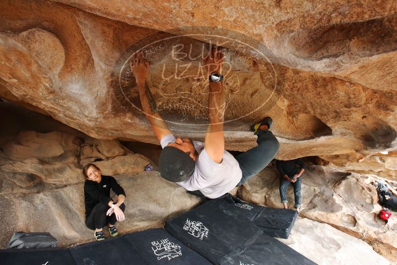 Bouldering in Hueco Tanks on 03/09/2019 with Blue Lizard Climbing and Yoga

Filename: SRM_20190309_1527390.jpg
Aperture: f/6.3
Shutter Speed: 1/250
Body: Canon EOS-1D Mark II
Lens: Canon EF 16-35mm f/2.8 L
