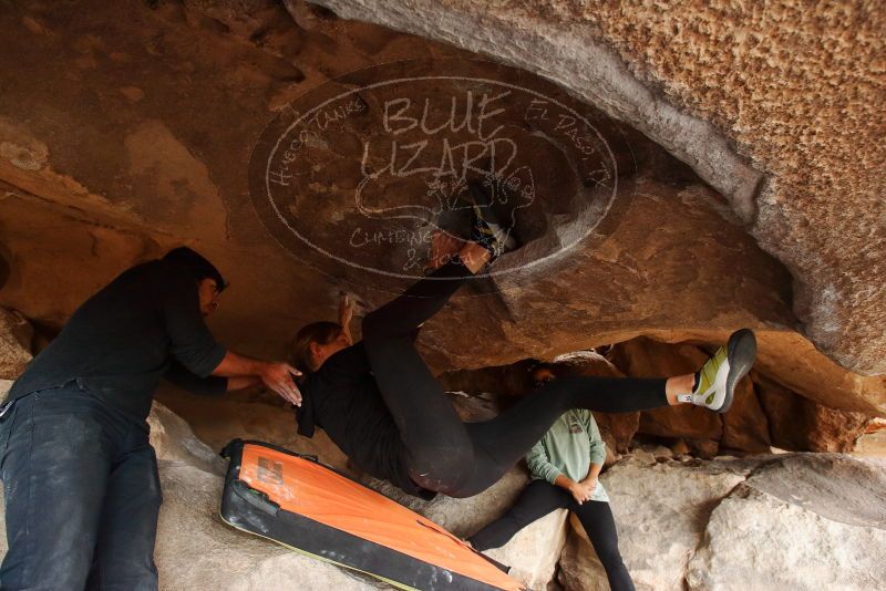 Bouldering in Hueco Tanks on 03/09/2019 with Blue Lizard Climbing and Yoga

Filename: SRM_20190309_1539530.jpg
Aperture: f/5.6
Shutter Speed: 1/250
Body: Canon EOS-1D Mark II
Lens: Canon EF 16-35mm f/2.8 L