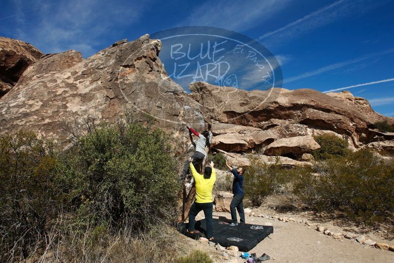 Bouldering in Hueco Tanks on 03/09/2019 with Blue Lizard Climbing and Yoga

Filename: SRM_20190309_1131070.jpg
Aperture: f/8.0
Shutter Speed: 1/800
Body: Canon EOS-1D Mark II
Lens: Canon EF 16-35mm f/2.8 L