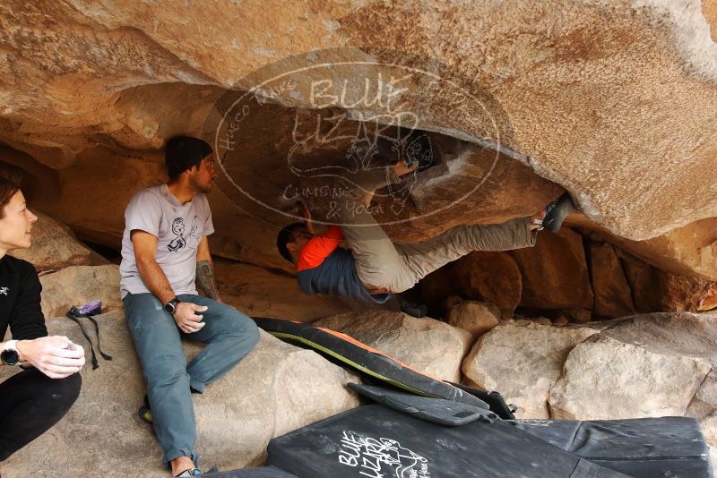 Bouldering in Hueco Tanks on 03/09/2019 with Blue Lizard Climbing and Yoga

Filename: SRM_20190309_1532350.jpg
Aperture: f/5.6
Shutter Speed: 1/250
Body: Canon EOS-1D Mark II
Lens: Canon EF 16-35mm f/2.8 L