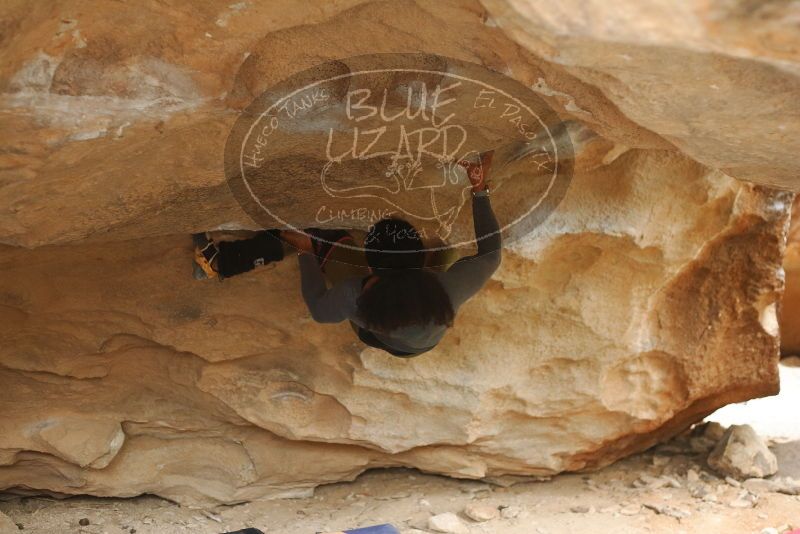 Bouldering in Hueco Tanks on 03/10/2019 with Blue Lizard Climbing and Yoga

Filename: SRM_20190310_1439090.jpg
Aperture: f/2.8
Shutter Speed: 1/160
Body: Canon EOS-1D Mark II
Lens: Canon EF 50mm f/1.8 II