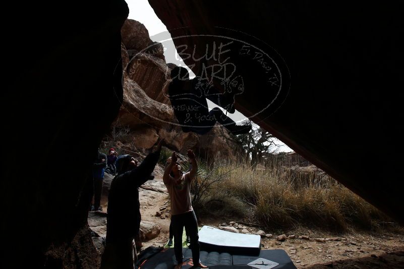 Bouldering in Hueco Tanks on 03/15/2019 with Blue Lizard Climbing and Yoga

Filename: SRM_20190315_1330270.jpg
Aperture: f/8.0
Shutter Speed: 1/250
Body: Canon EOS-1D Mark II
Lens: Canon EF 16-35mm f/2.8 L