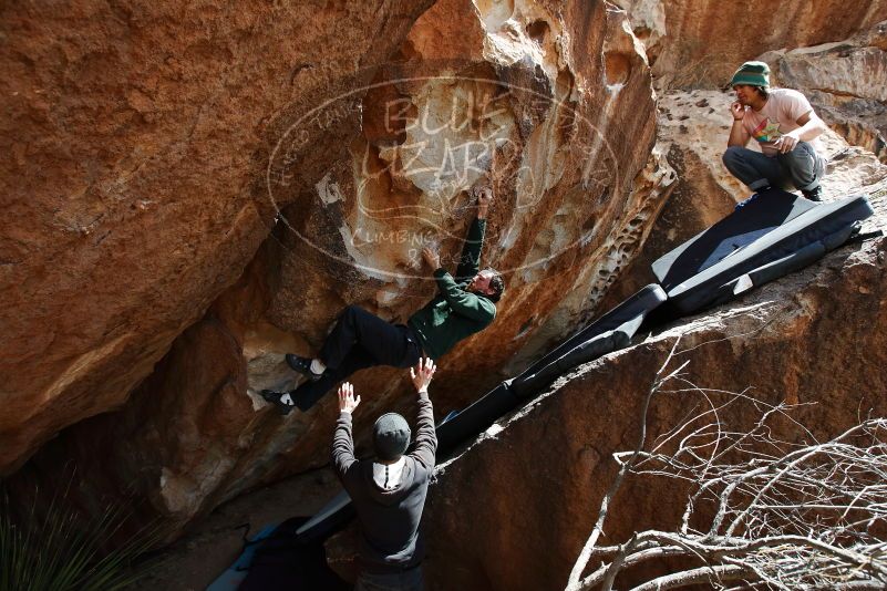 Bouldering in Hueco Tanks on 03/15/2019 with Blue Lizard Climbing and Yoga

Filename: SRM_20190315_1401510.jpg
Aperture: f/5.6
Shutter Speed: 1/800
Body: Canon EOS-1D Mark II
Lens: Canon EF 16-35mm f/2.8 L