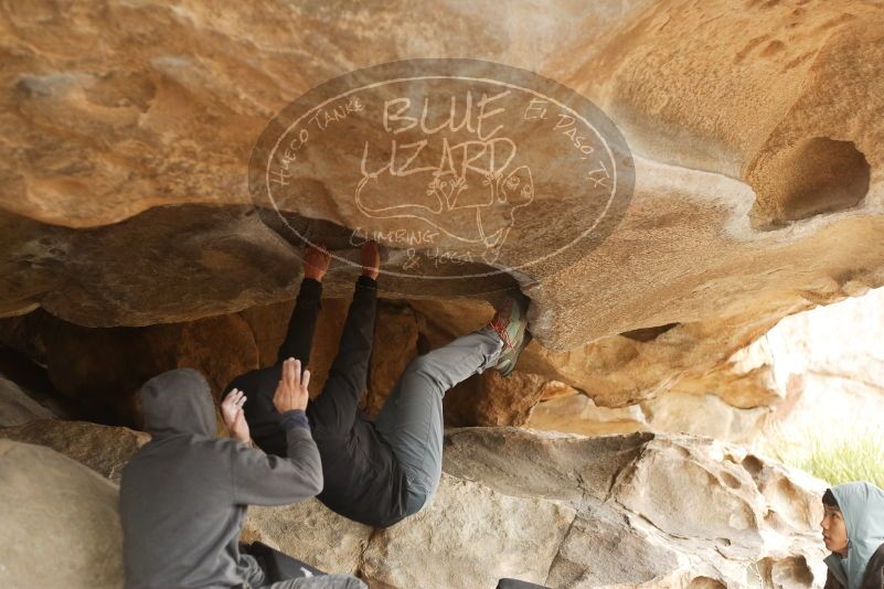 Bouldering in Hueco Tanks on 03/16/2019 with Blue Lizard Climbing and Yoga

Filename: SRM_20190316_1259380.jpg
Aperture: f/2.8
Shutter Speed: 1/320
Body: Canon EOS-1D Mark II
Lens: Canon EF 50mm f/1.8 II