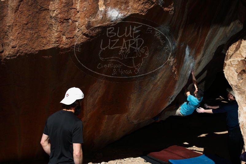 Bouldering in Hueco Tanks on 03/17/2019 with Blue Lizard Climbing and Yoga

Filename: SRM_20190317_1114110.jpg
Aperture: f/6.3
Shutter Speed: 1/250
Body: Canon EOS-1D Mark II
Lens: Canon EF 16-35mm f/2.8 L