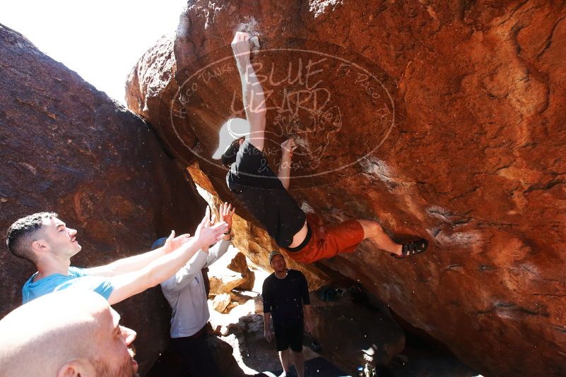 Bouldering in Hueco Tanks on 03/17/2019 with Blue Lizard Climbing and Yoga

Filename: SRM_20190317_1250290.jpg
Aperture: f/6.3
Shutter Speed: 1/320
Body: Canon EOS-1D Mark II
Lens: Canon EF 16-35mm f/2.8 L