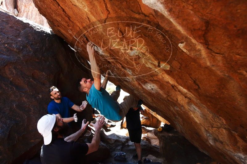 Bouldering in Hueco Tanks on 03/17/2019 with Blue Lizard Climbing and Yoga

Filename: SRM_20190317_1313070.jpg
Aperture: f/5.6
Shutter Speed: 1/320
Body: Canon EOS-1D Mark II
Lens: Canon EF 16-35mm f/2.8 L